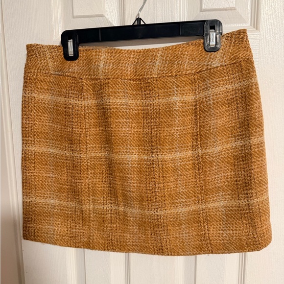 Banana Republic tweed Mini Skirt - Picture 5 of 7